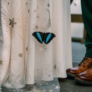 Cape de mariage médiévale / Cape de mariée / Voile étoilé / Cape de mariage / Cape en dentelle / Cape de mariage d'hiver / Cape céleste / Cape de mariée dorée image 1