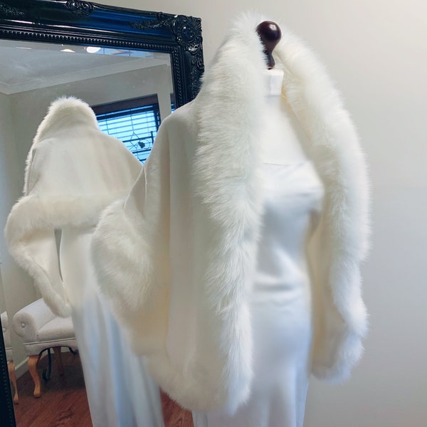 Winter Wedding Shawl / Faux Fur Wrap / Fur Bridal Bolero /  Bride Cover Up / Evening Jacket / Ladies Stole / Winter Wedding / Winter Bride