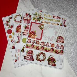 Set mensuel de 4 planches de stickers sur le thème de la fraise