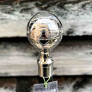 FTravel the World with Our Silver Colour World Map Engraved Globe Handled Foldable Black Wooden Walking Stick - Adjustable for All Sizes