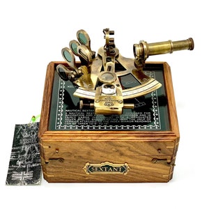 Antique Maritime Nautical Sextant Vintage Marine Astrolabe Ship&#39;s Instruments with Glass Top Hardwood Box Brass Ship Vintage Sextant