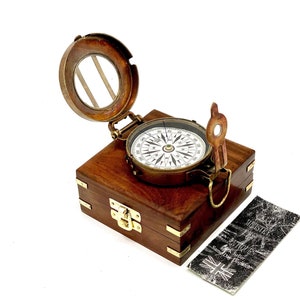 Soldiers Military Thumb Compass Vintage Brass WW2 1940 Navigation World War II Design Military Compass