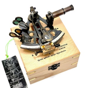 Antique Maritime Nautical Sextant Vintage Marine Astrolabe Ship&#39;s Instruments with Wooden Box Brass Ship Vintage Sextant