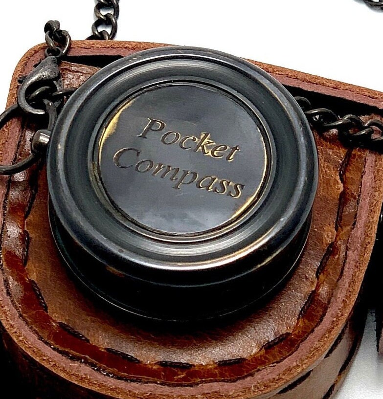 英国海軍用に作られたアンティークコンパス。刻印入りコンパス、男性へ