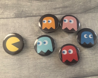 Odznaka PacMan | Retro | Lata 80. | Lata 90. | Humor | Prezent | PacMan | Duch | Automat do gier | Przedmiot kolekcjonerski | Odznaka