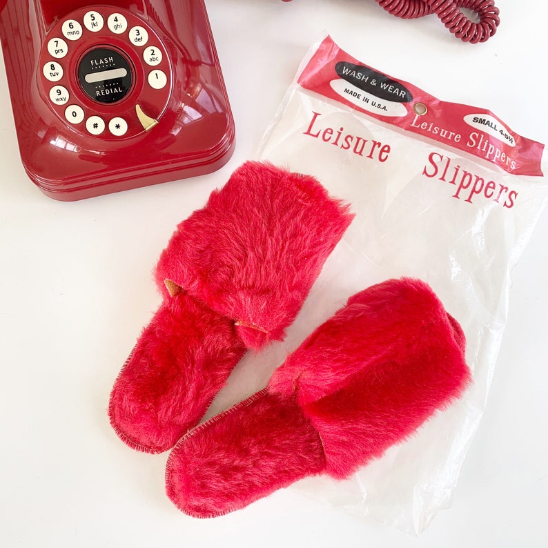 Red fuzzy house slippers Clearance