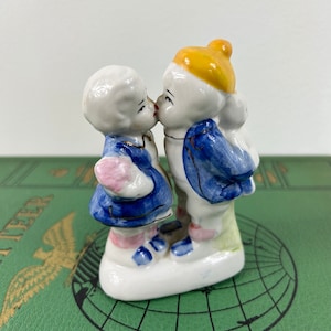 Vintage Porcelain Cute Kissing Boy & Girl Decorative Figure