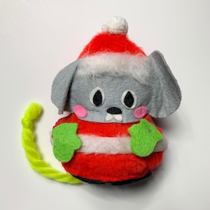 Vintage Felt Christmas Mouse Weighted Plush 1975 Russ Berrie & Co. - HOVG0082