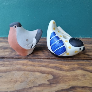 Birds figurines vintage ceramic pair , Finland Pottery 70s