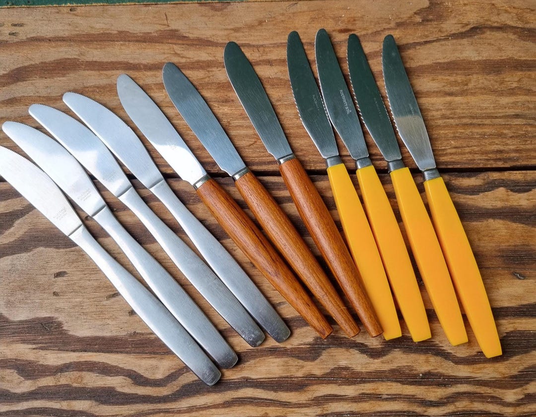 Sweden Fruit Knives Rostfritt Stahl, Yellow Plastic, Teak Handles