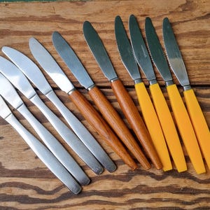 Sweden Fruit Knives Rostfritt stahl, yellow plastic, Teak Handles, Nils Johan