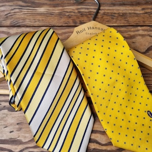 Vintage Yellow silk necktie Yves Saint Laurent, Lorenzo Mazzoli