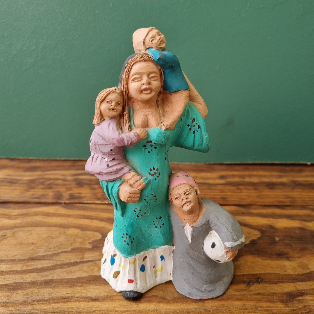 Vintage Egypt Original Clay Pottery, Pregnant Woman With 3 Children
