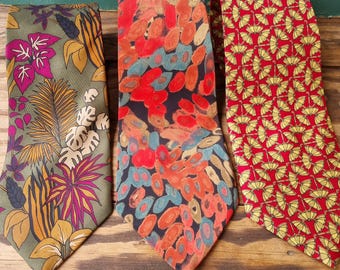 Bright vintage ties, Collection Patterned vintage silk tie 80s