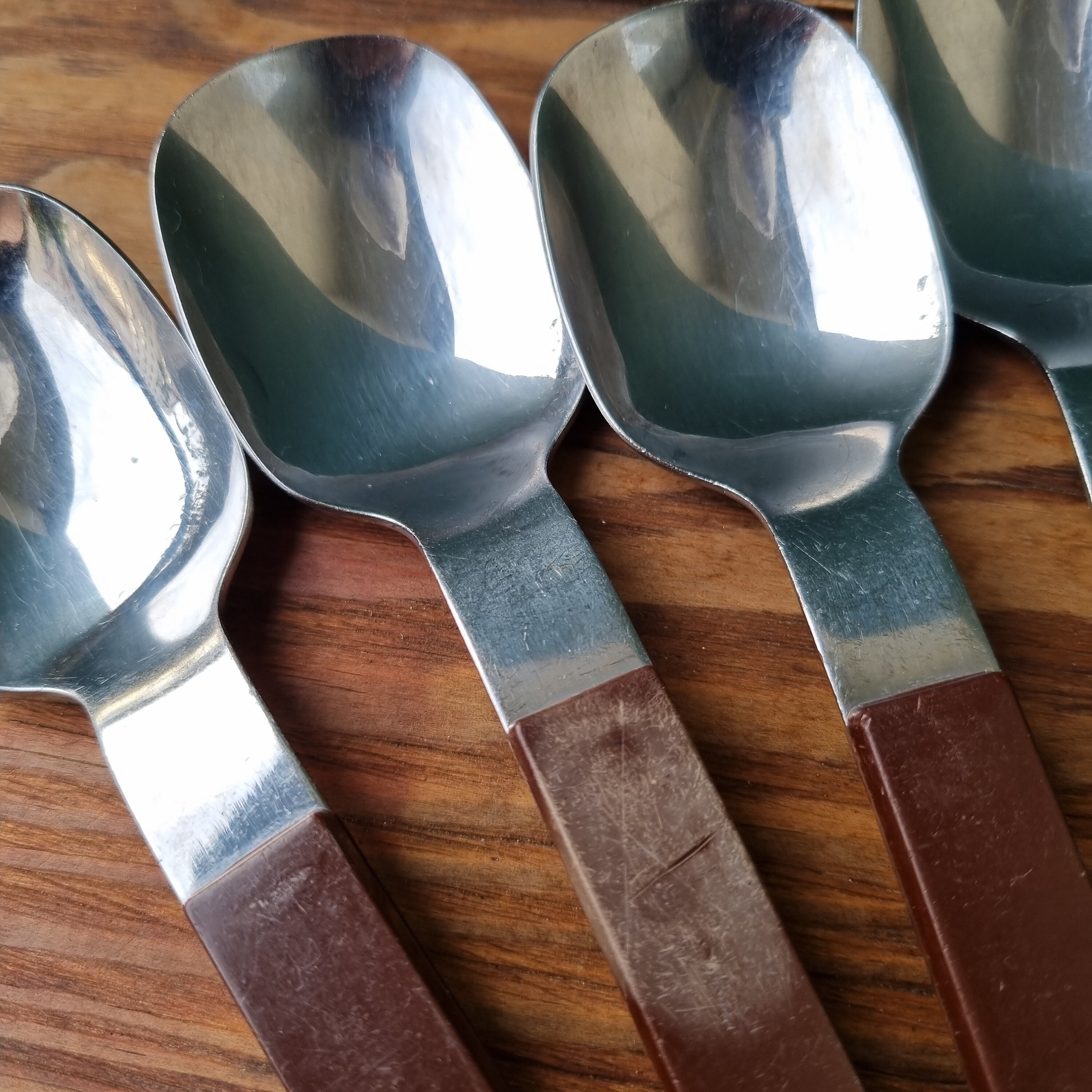 Boda buffe カトラリーセット スタンド付き レトロ ビンテージ Boda buffe カトラリーセット スタンド付き レトロ ビンテージ