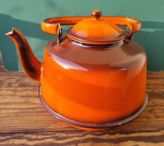 Large top enamel teapot