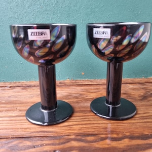 Tazas/vasos de cerámica Zeebra Finland diseñados por Jaana Turunen 88s