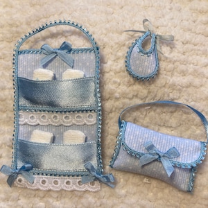 Puppenhaus. 1/12 Miniaturen. Puppenhaus-Baby-Wickeltasche.
