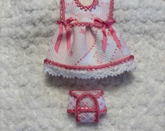 Doll&#39;s House. 1/12 scale miniatures. Dollhouse clothing set.