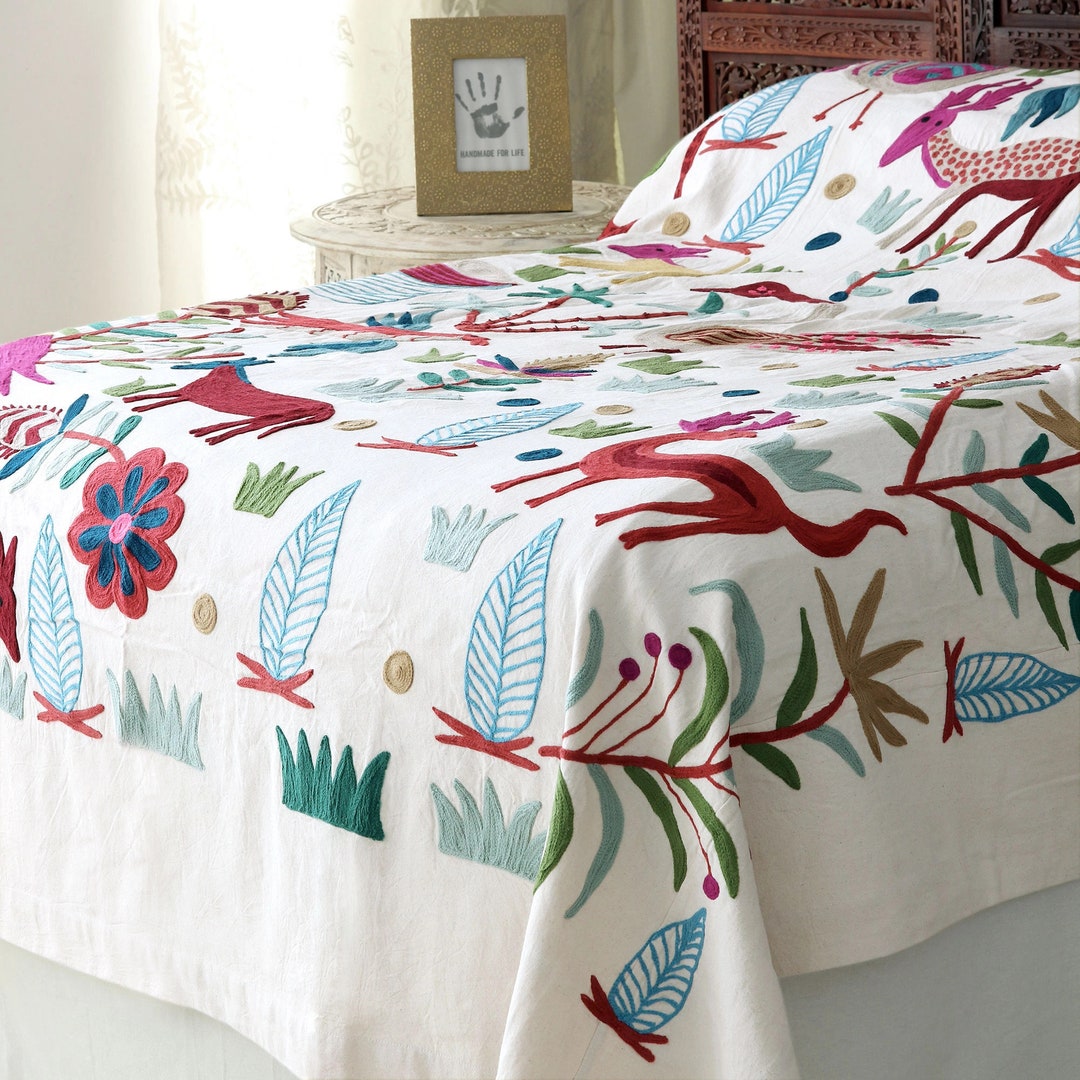 Free Shipping/ Set of Junglethemed Bed Sheet/cover/ Duvet Cover/ Hand