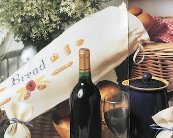 Vintage embroidery pattern | bread bag or bread basket liner
