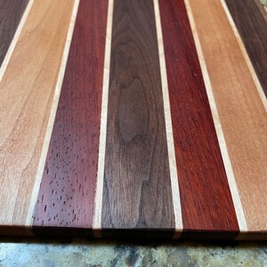Cutting board/charcuterie board/cheese board/serving