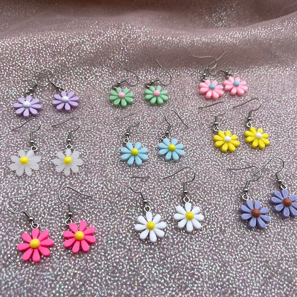 Colorful daisy earrings