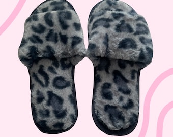 Navy Leopard Print Slippers/Slides