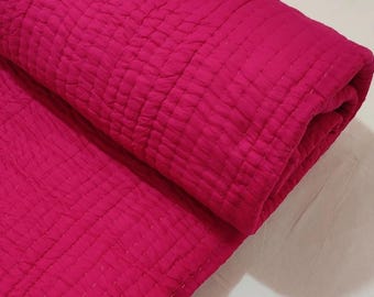 Colcha Kantha rosa choque, manta de algodão feita à mão, colcha tamanho queen, manta boho para decoração de quarto.
