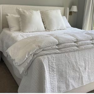 White Quilt, White Bedding Set, White Kantha Quilt, Quilt With Pillow, Handmade Quilt, Cotton Quilt, Kantha Quilt, AC Blanket, Quilt ART#089