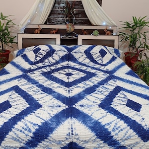 Shibori Kantha Quilt: Reversible Cotton Tie-Dye Boho Bedding for Room Decor, Handmade Cotton Blanket.