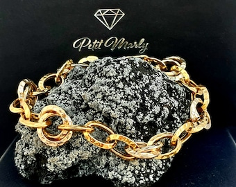 Bracelet in 18 carat yellow gold. Handmade vintage style