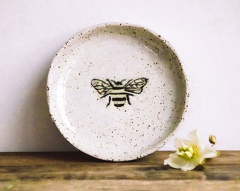 Ceramic bowl BEE, 16 cm x 2 cm, hand-made from stoneware