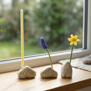 Mini casas de cerámica "Scandi Lights", decoraciones hechas a mano, candelabros y mini jarrones de gres.
