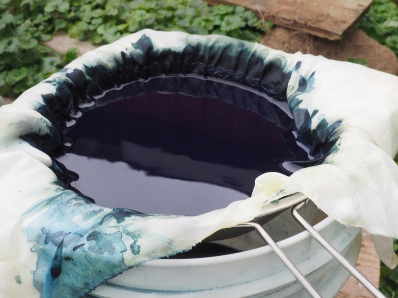 Indigo Natural Dye Powder image 5