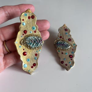 PENDIENTES DORADOS NATURALEZA Livianos con puntos únicos y originales Hoja Unicos Chic Bohemio