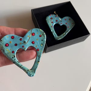 AROS CORAZON AZUL Livianos Originales Piezas Únicas Asimétricos Hecho a mano Pieza de Arte Exclusivos Pendientes Regalo San Valentin mujer