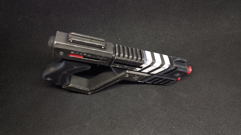 M-4 Shuriken from Mass Effect with moving bolt and trigger image 5