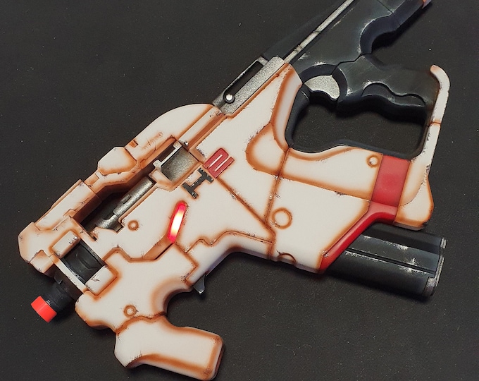 M-25 Hornet SMG from Mass Effect