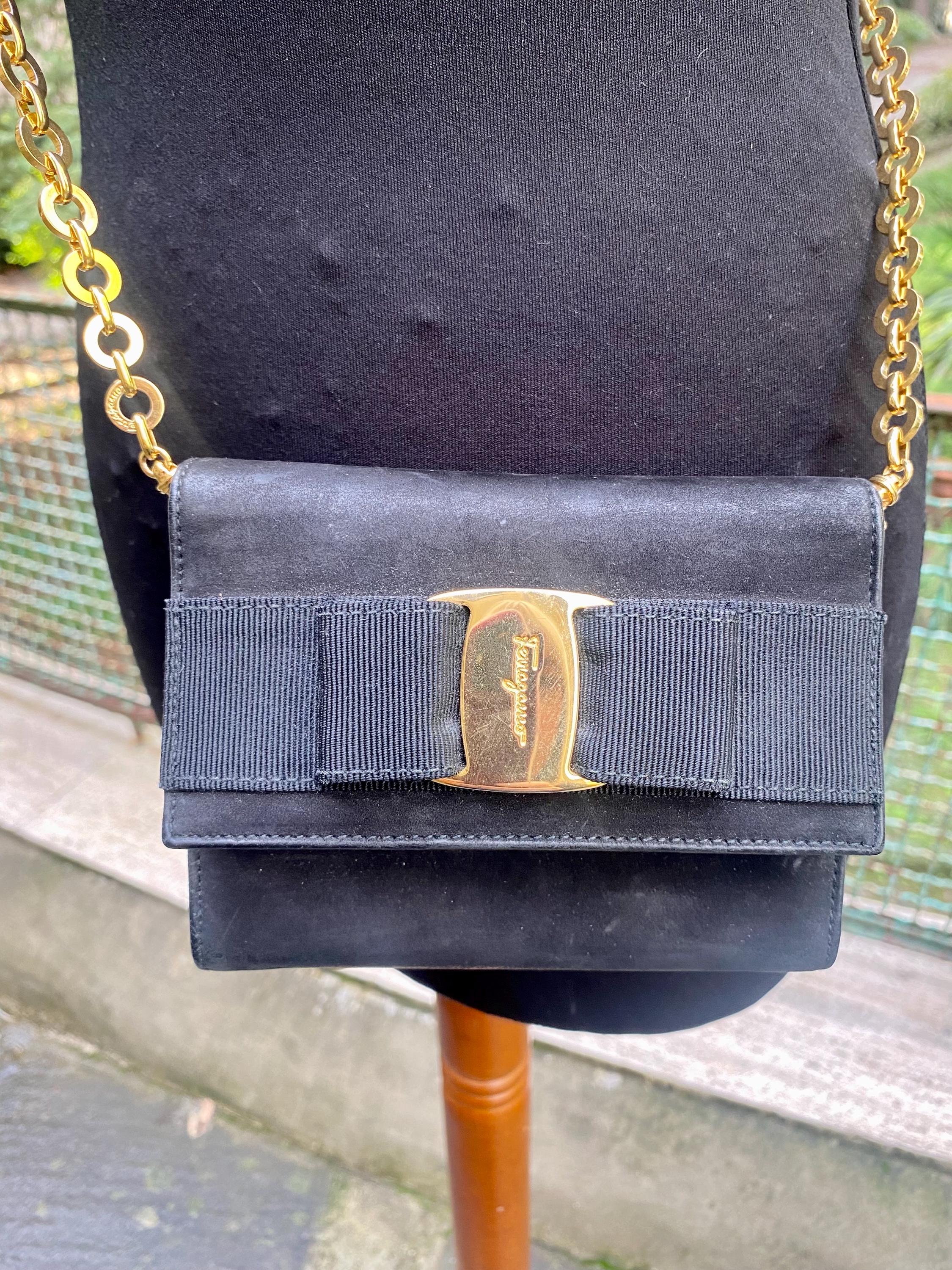 Authentic Ferragamo Black Leather Bag - FERRAGAMO Shoulder Bag