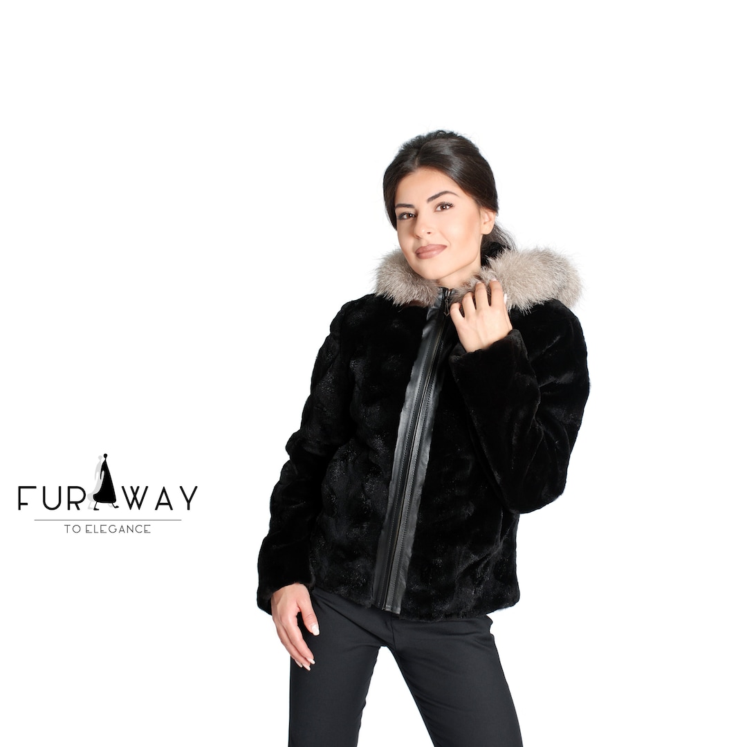 Nerzjacke Kurze Schwarze Felljacke Schwarze Nerzjacke PRIYA JACKE