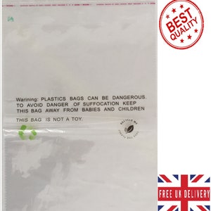 Könnte beinhalten: Eine transparente Plastiktüte mit einem Warnhinweis, der lautet: "Warnung: Plastiktüten können gefährlich sein. Um Erstickungsgefahr zu vermeiden, halten Sie diese Tüte von Babys und Kindern fern. Diese Tüte ist kein Spielzeug." Die Tüte hat auch ein grünes Recyclingsymbol mit dem Text "Recyceln Sie mich Rettet den Planeten".