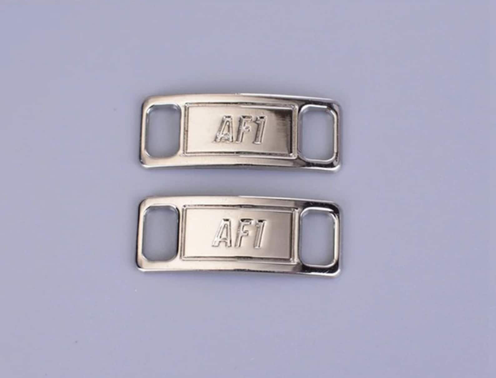 shoelace buckle nike