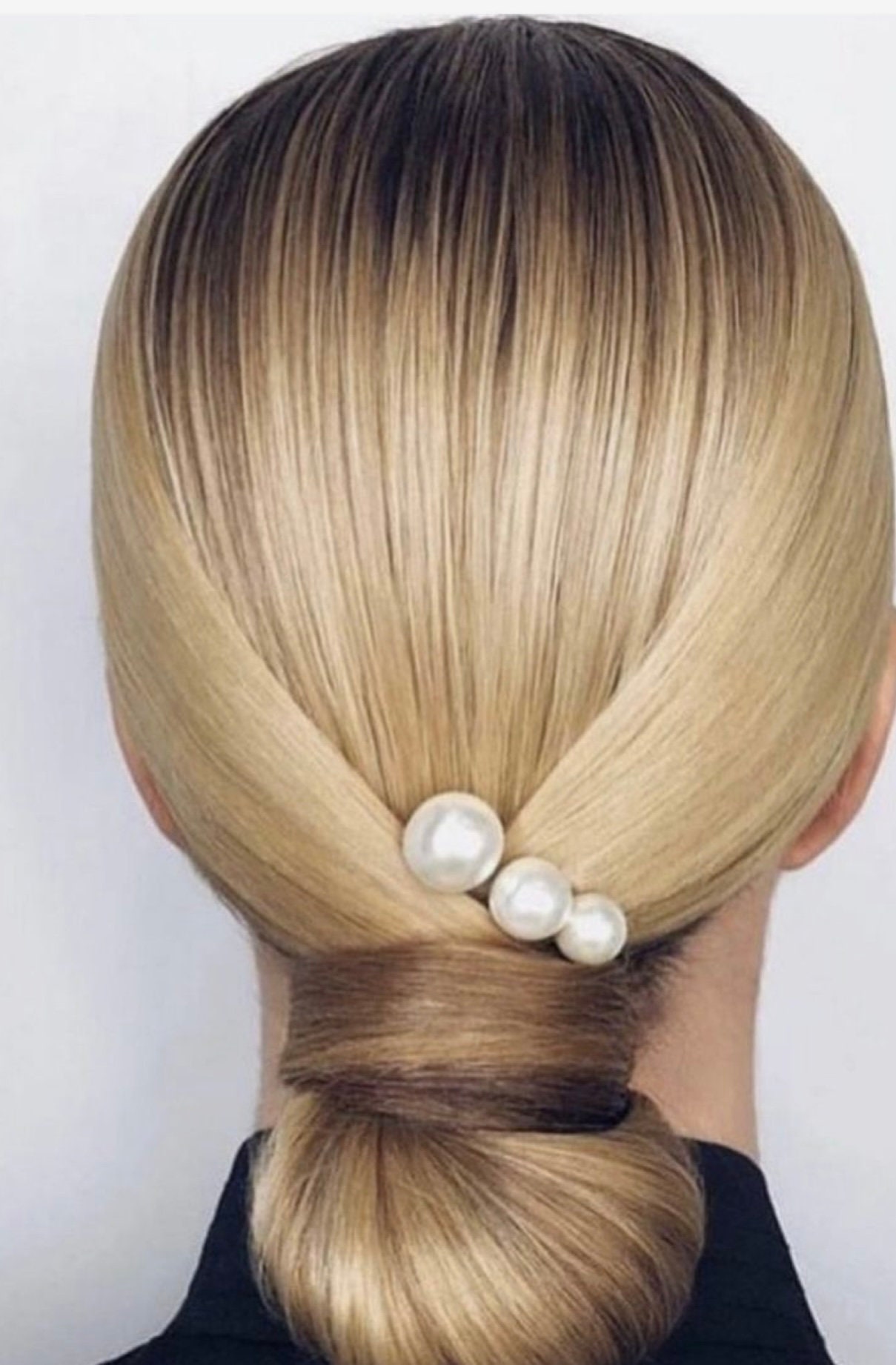 chanel hair tie  Hair accessories pearl, Hair accessories, Pearl hair pins