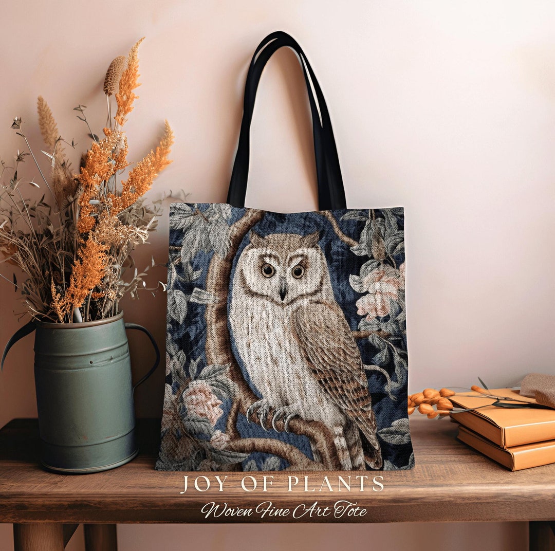 Sacred Owl Quilted Tote Bag NCU0NNT2073