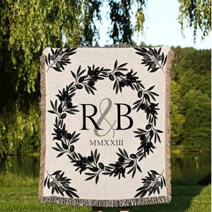 Personalized Cotton Anniversary Gift for Couples Initials Established Date Wedding Throw Blanket Second Anniversary Gift for Wife Gift