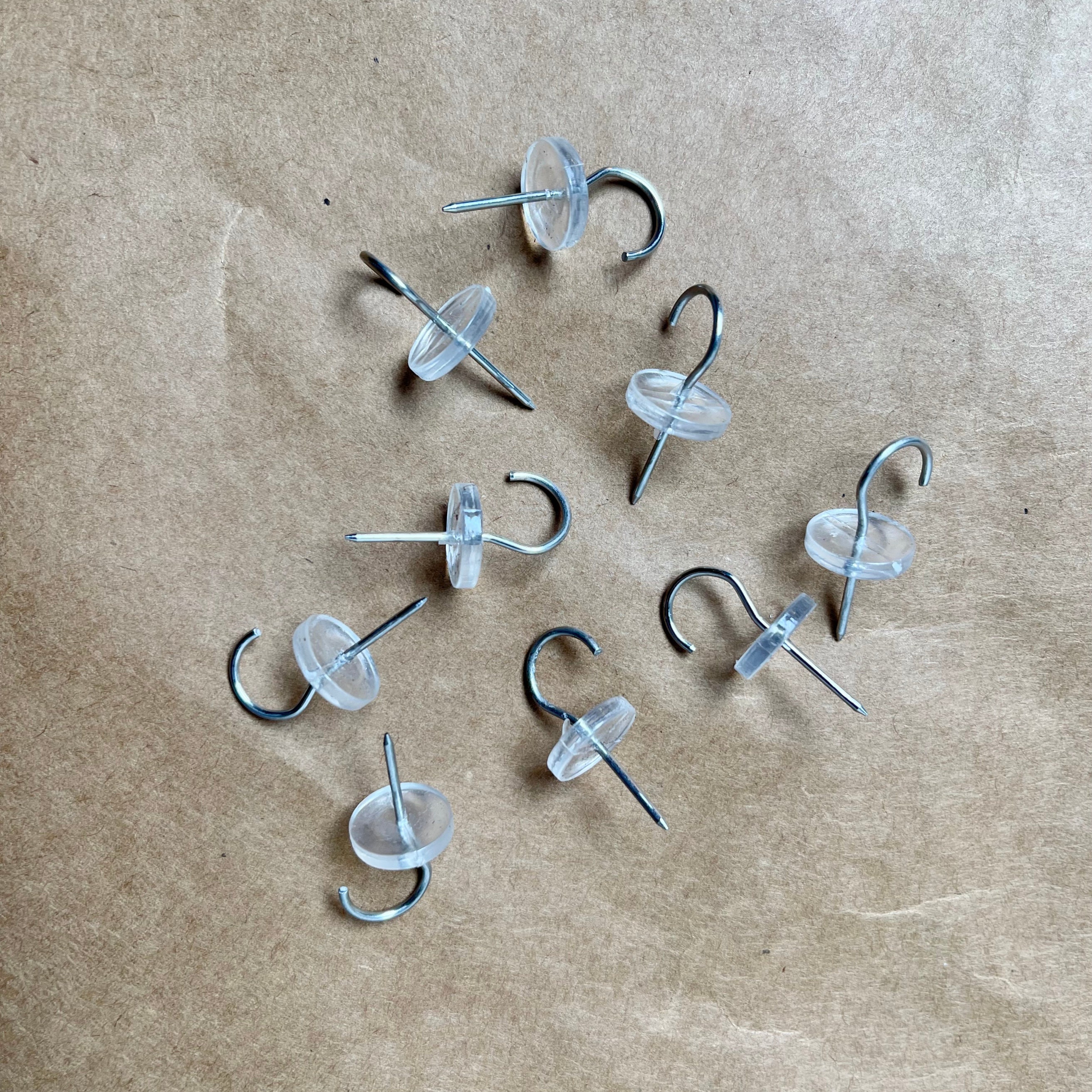 15 Count Hooked Push Pins for Vining Plants Hook Pins for Vine House Plants  Wall Decor Houseplant Plant Decor Vine Clips for Plants 