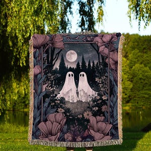 Dark Floral Whimsigoth Ghost Friends Blanket Full Moon Spooky Tapestry Celestial Ghost Gift Fairycore Woven Throw Blanket Cottagecore Decor