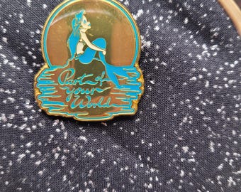 Ariel Part of Your World Enamel Brooch Magnet needle minder