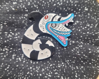 Sand Worm Ghost Black and White Enamel Brooch Magnet needle minder